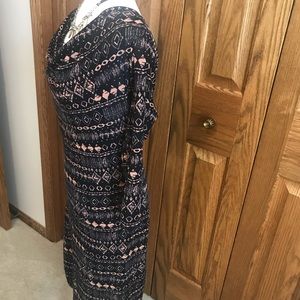 Stretch Knit Aztec Design 3/4 sleeve